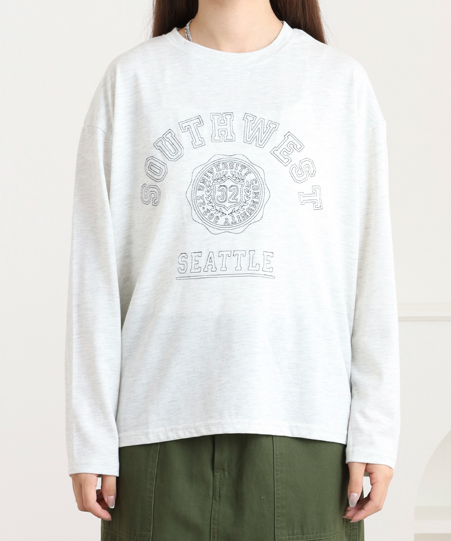 ステッチ刺繍 長袖Tシャツ