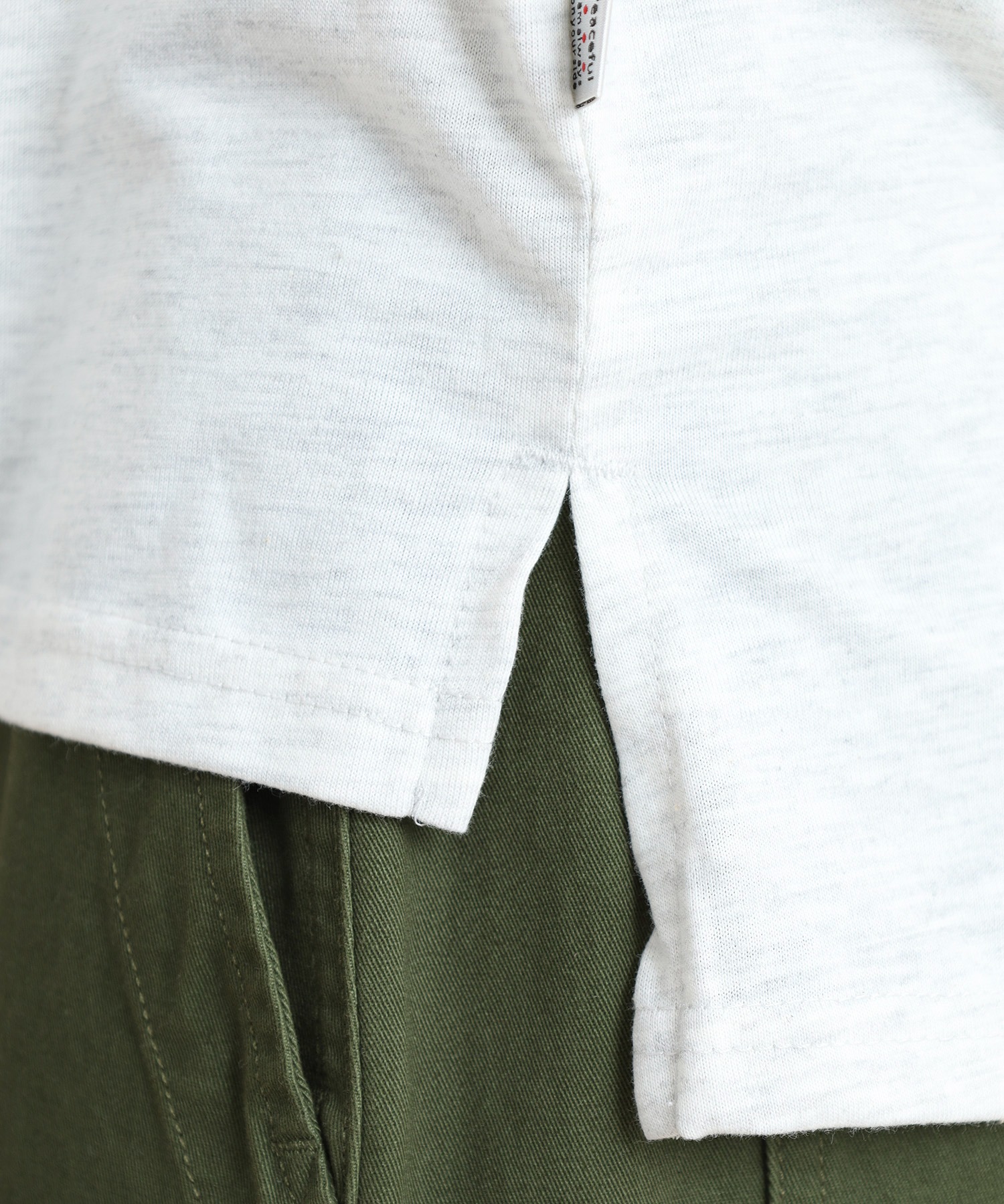 プリント+刺繍 長袖Tシャツ - 画像 (7)