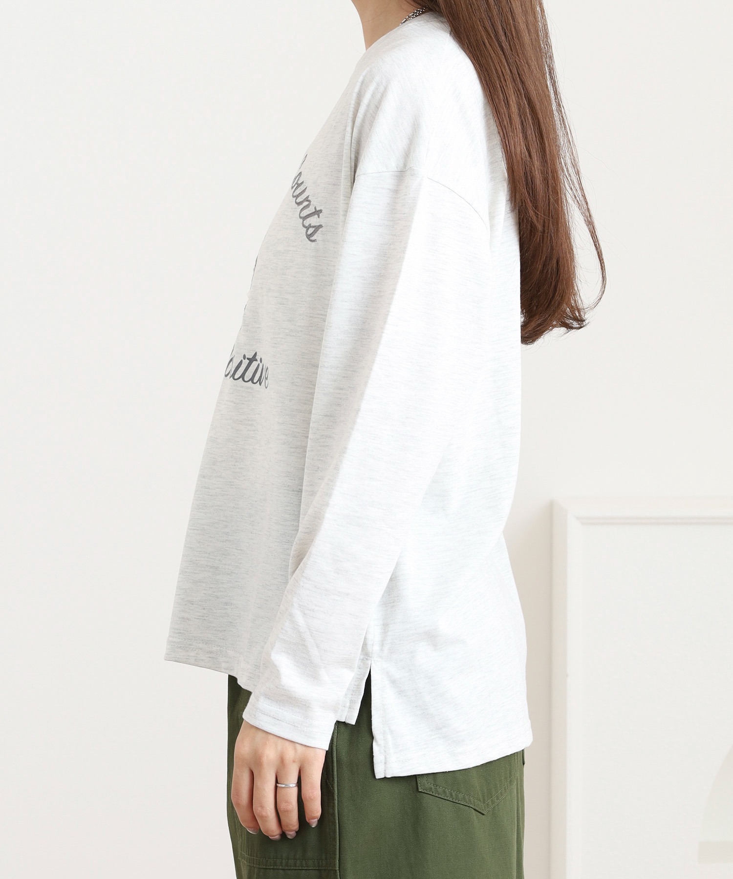 プリント+刺繍 長袖Tシャツ - 画像 (8)