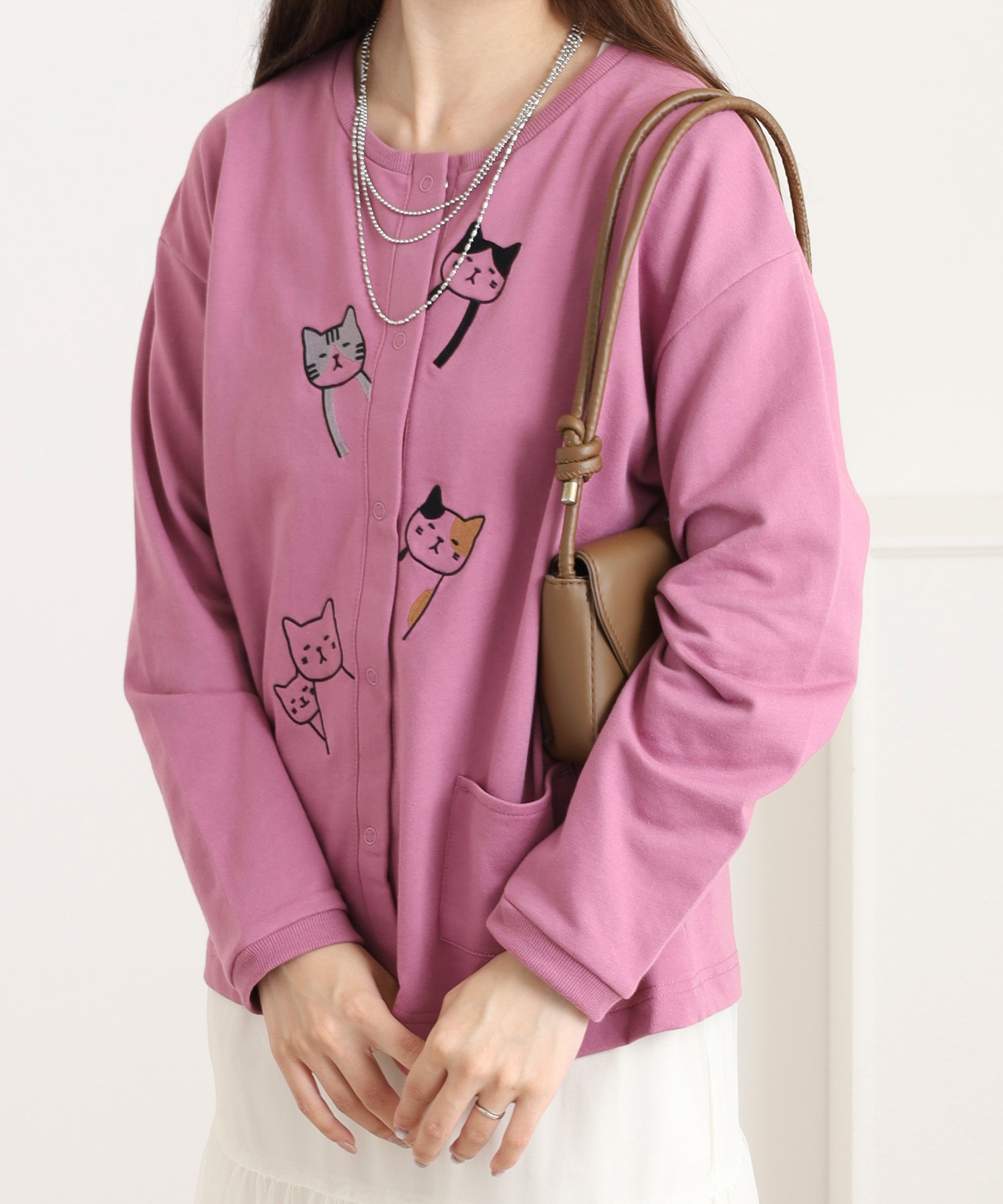 ひょっこりネコ 前立て刺繍カーディガン - 画像 (4)