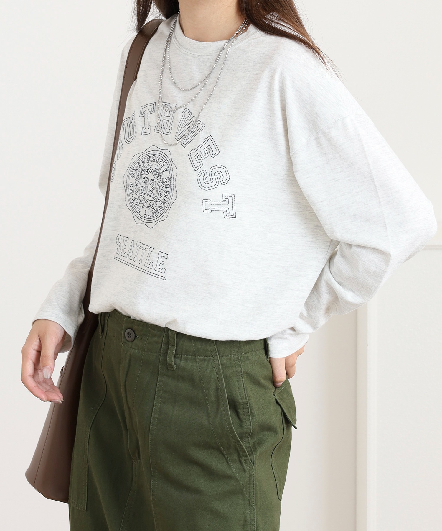 ステッチ刺繍 長袖Tシャツ - 画像 (2)