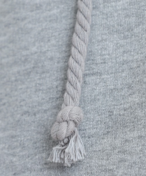 フード付きベスト たき火ネコ刺繍 - 画像 (13)