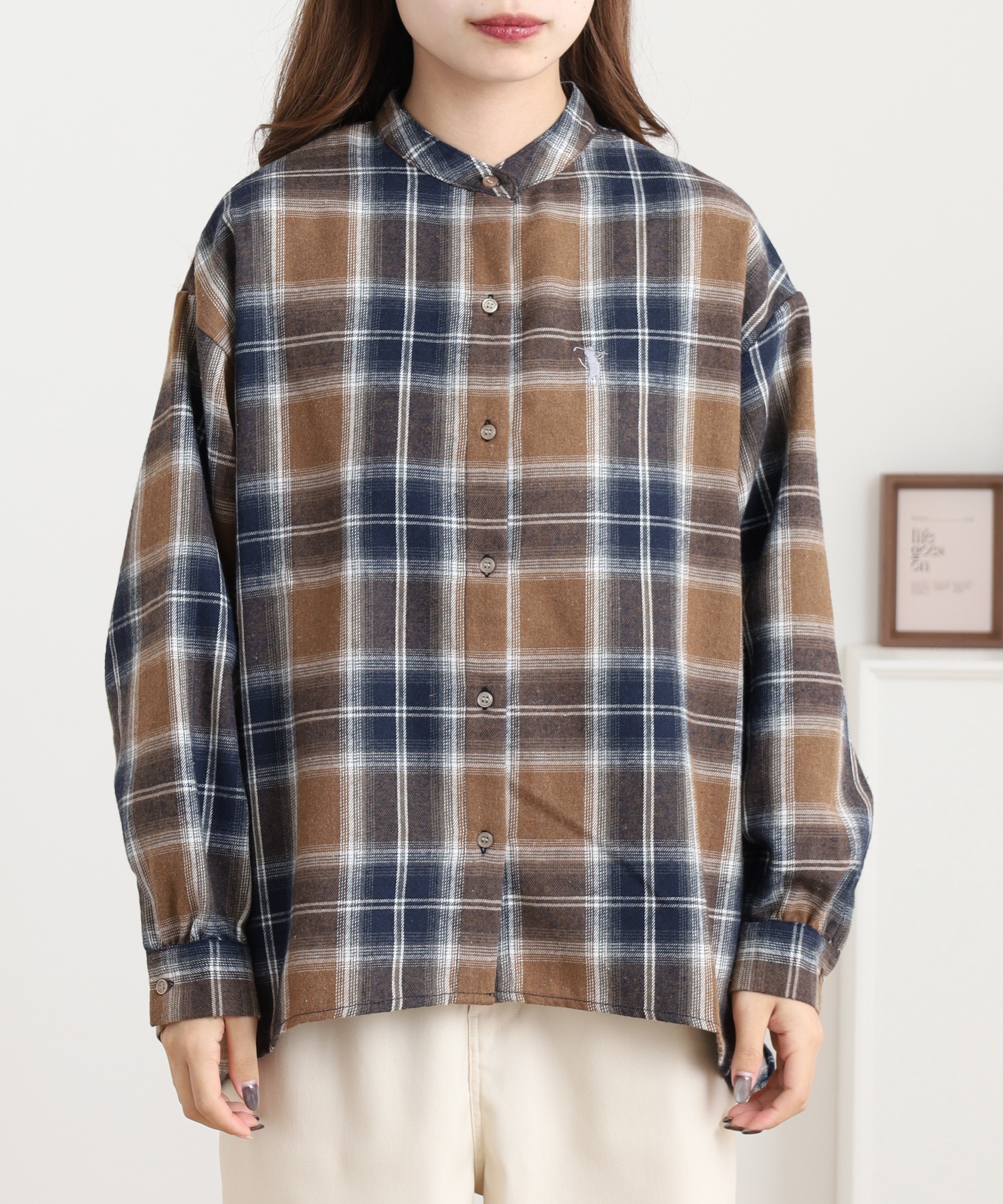 ゴルフネコ刺繍ブラウス