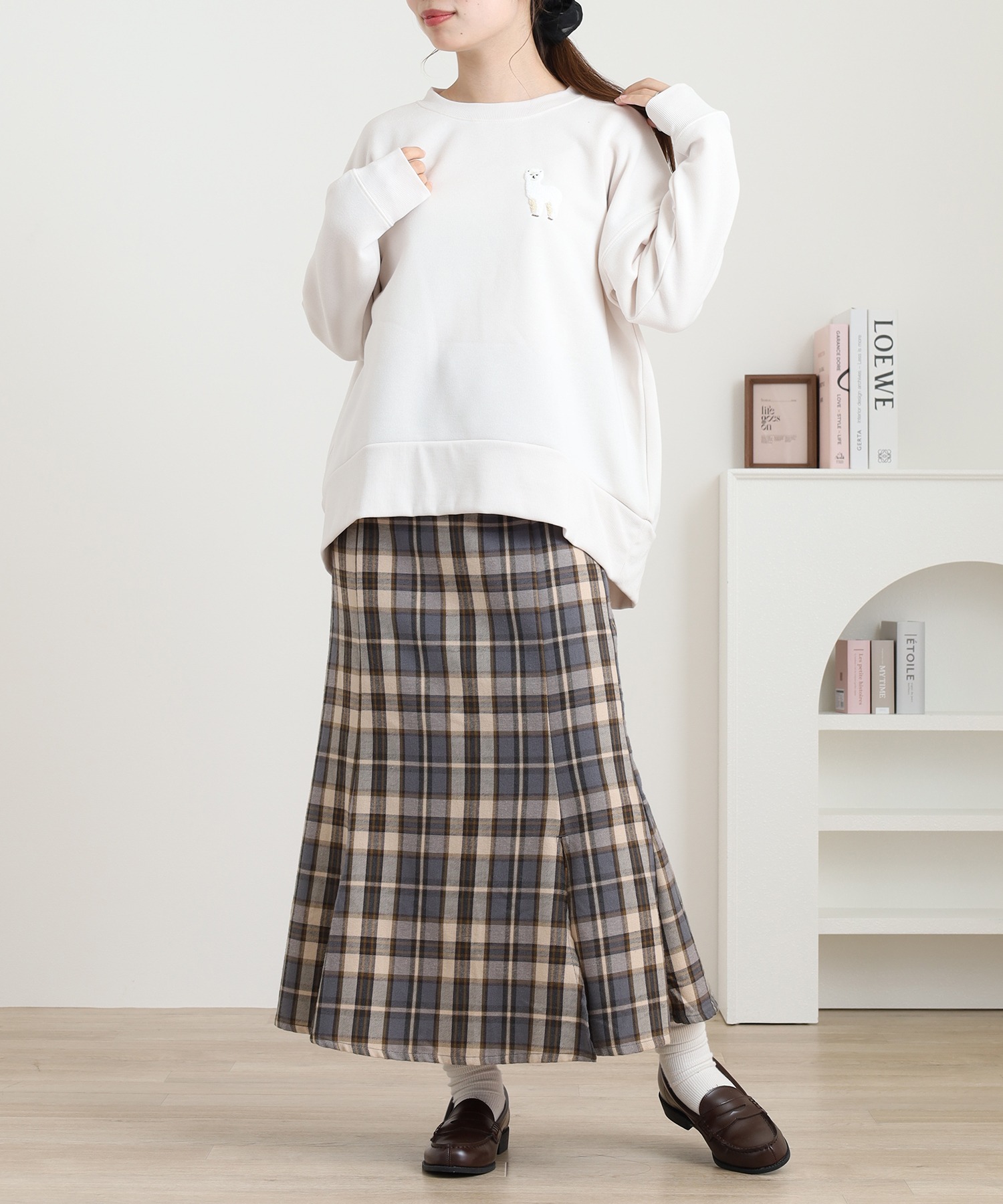 ワンポイントサガラ刺繍クルーネックプルオーバー 長袖 アルパカ - 画像 (3)