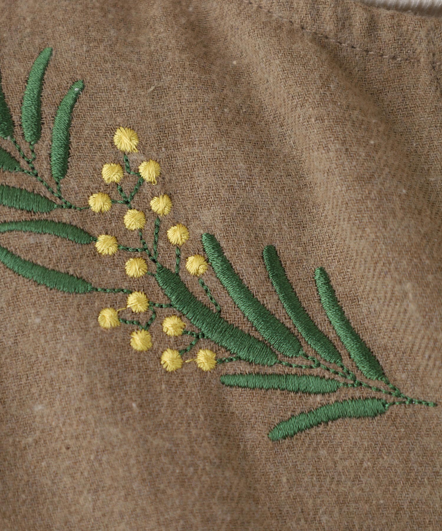 ノーカラー花柄刺繍ブラウス - 画像 (11)