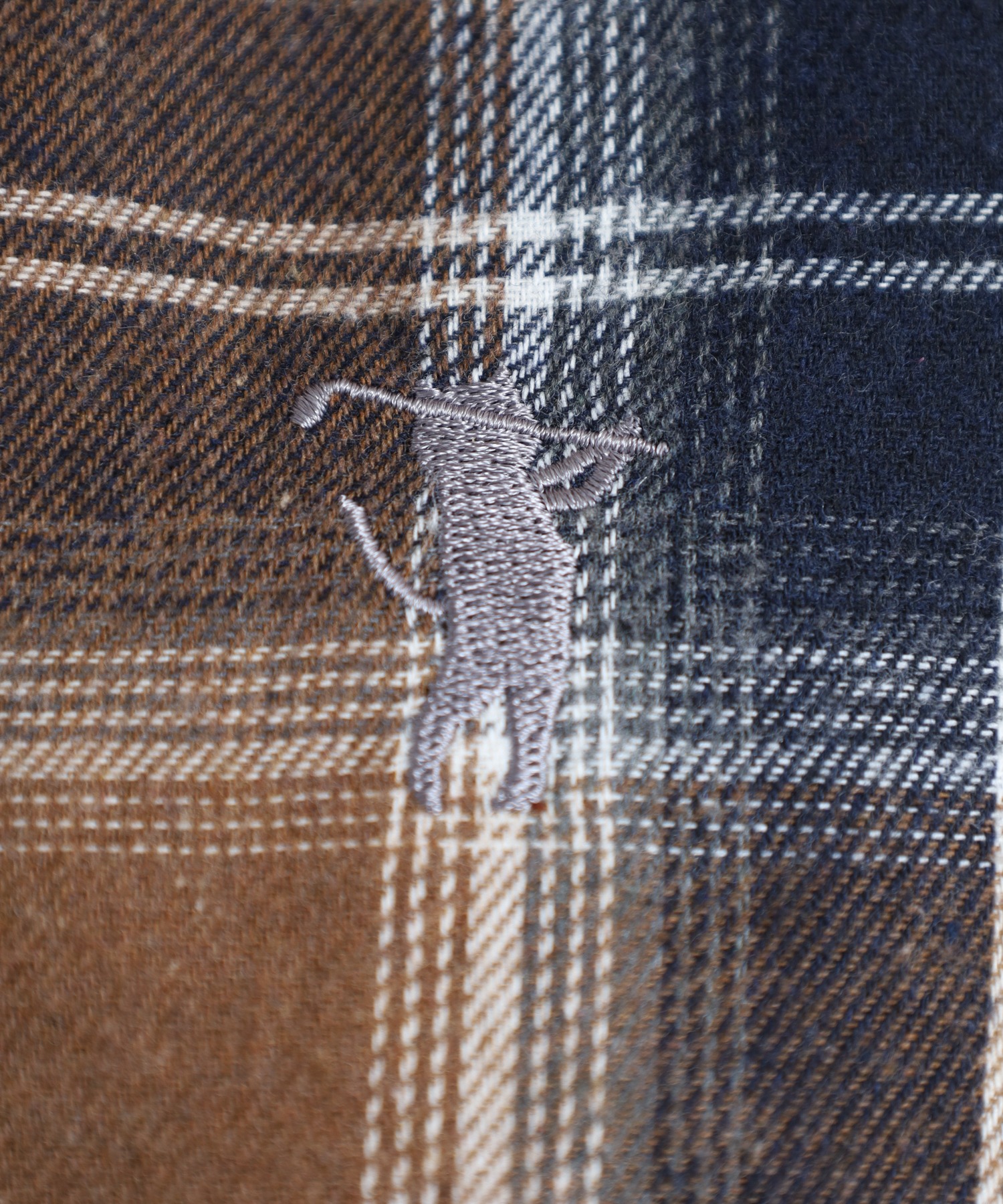 ゴルフネコ刺繍ブラウス - 画像 (12)