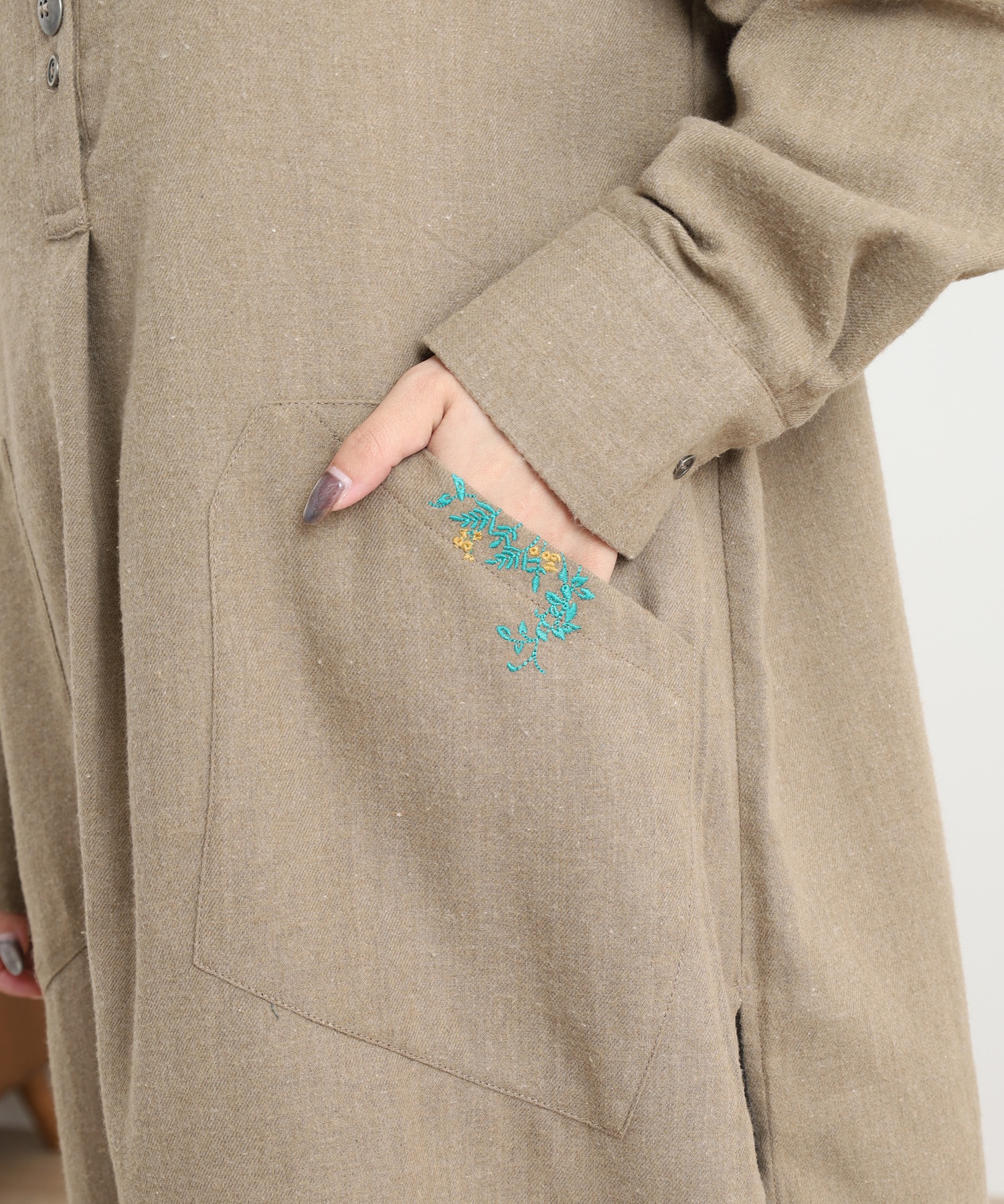 刺繍入多釦ワンピース - 画像 (13)