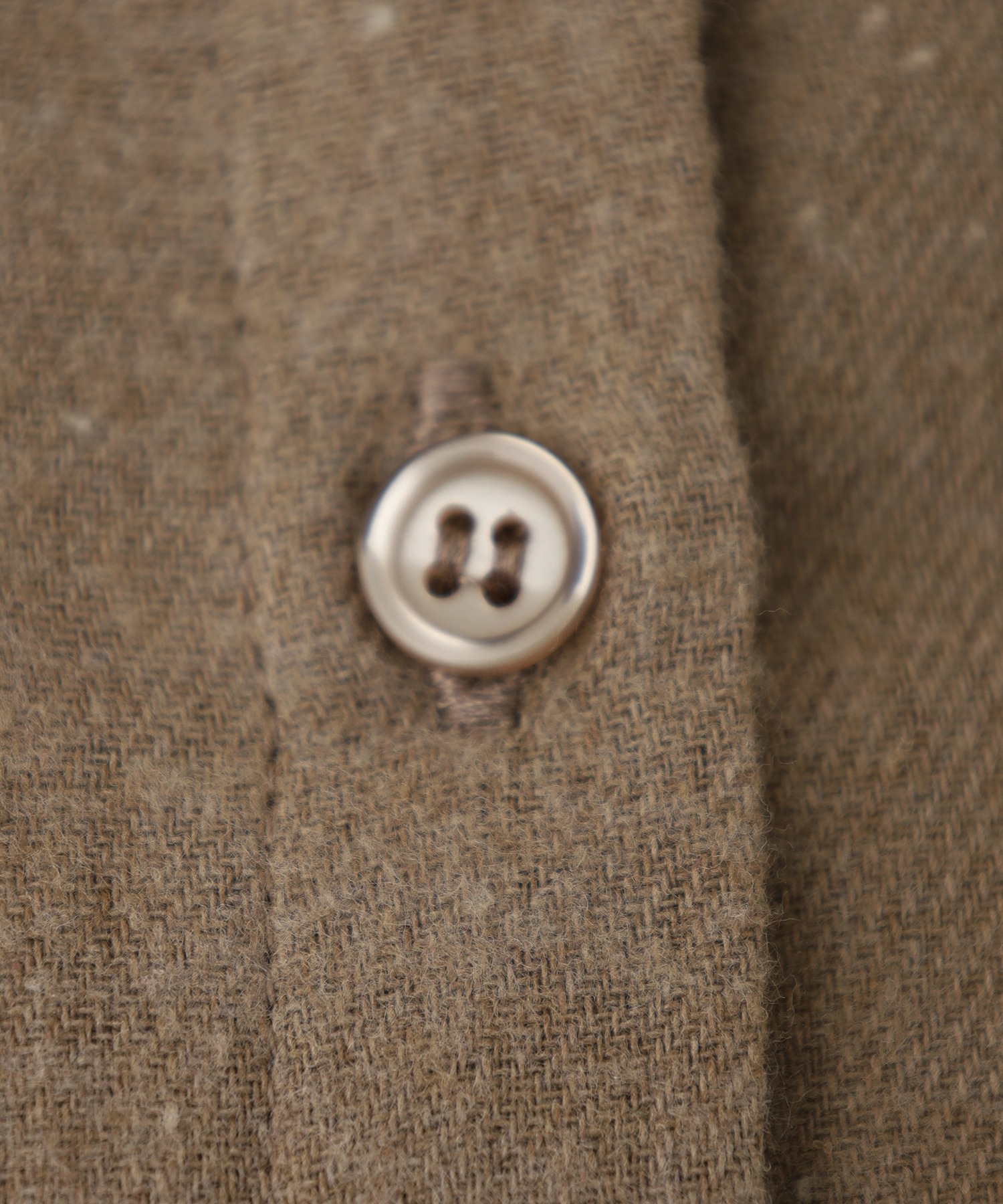 ノーカラー花柄刺繍ブラウス - 画像 (13)