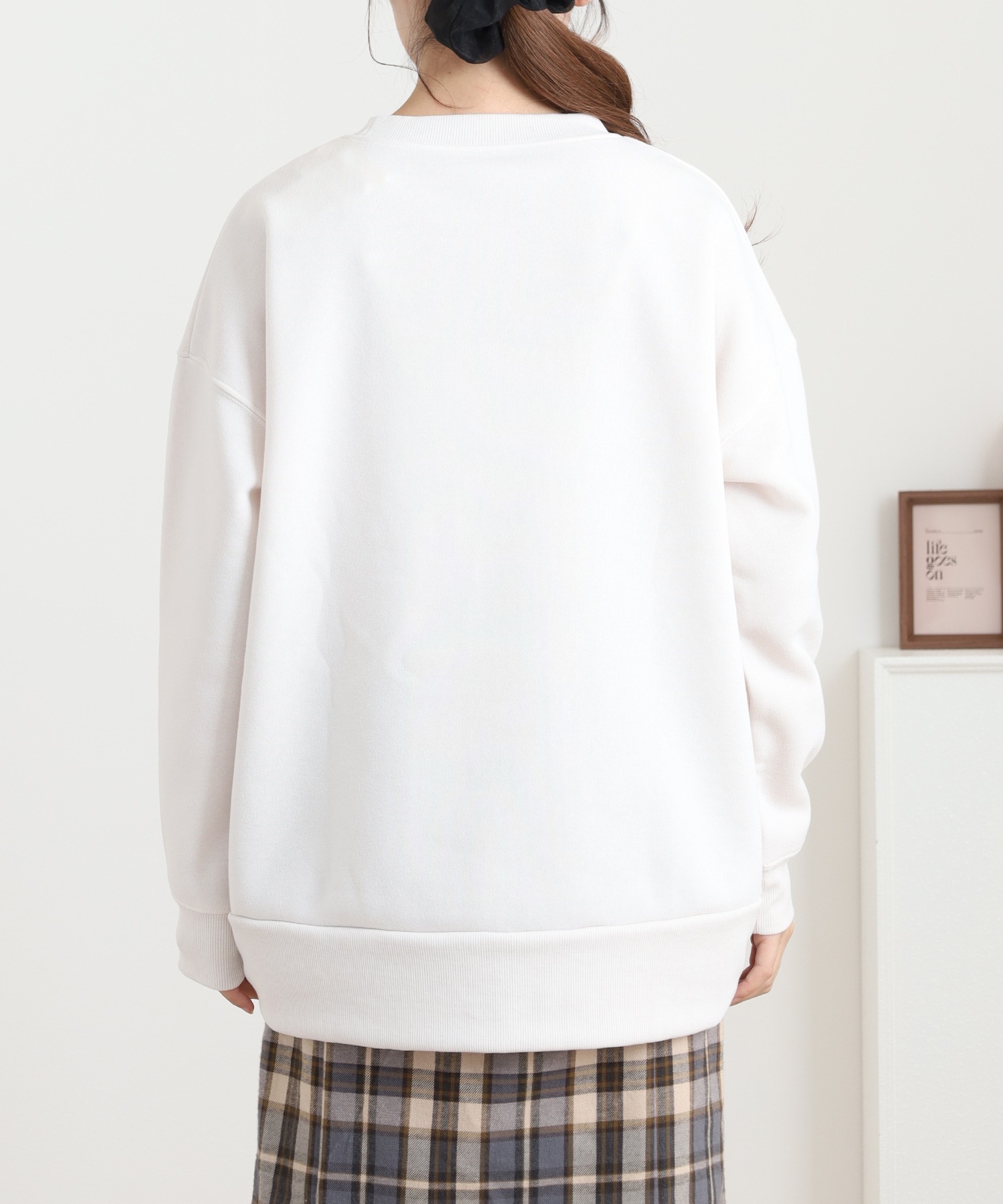 ワンポイントサガラ刺繍クルーネックプルオーバー 長袖 アルパカ - 画像 (8)