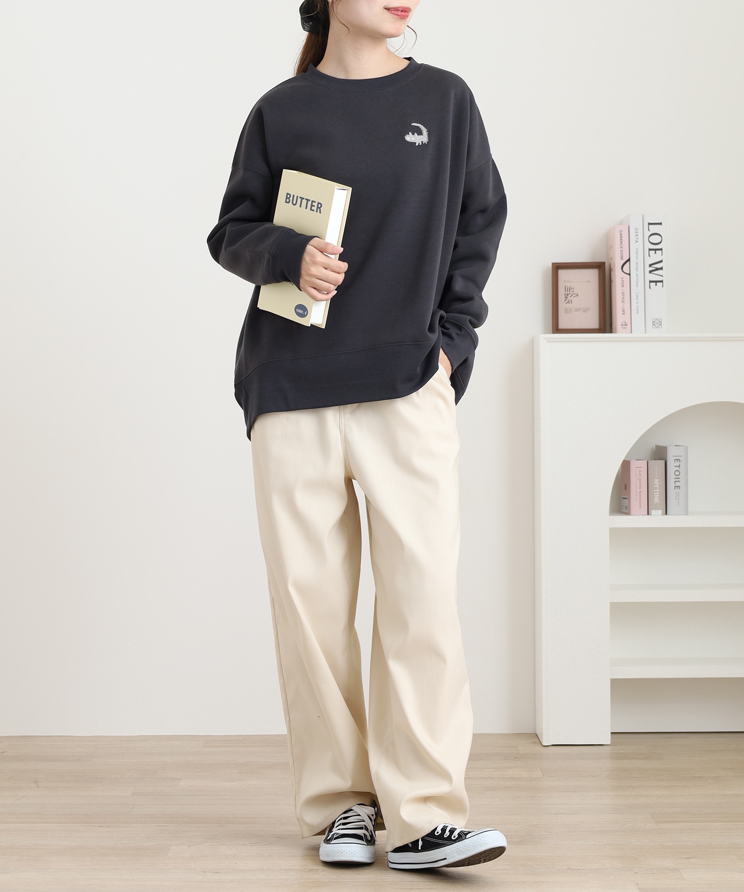 ワンポイントサガラ刺繍クルーネックプルオーバー 長袖 ねこ - 画像 (7)