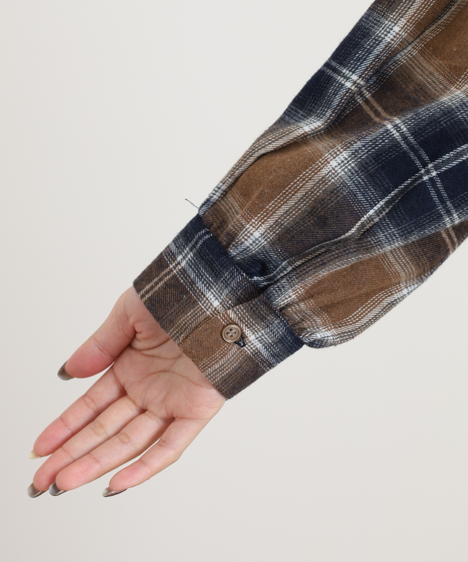 ゴルフネコ刺繍ブラウス - 画像 (11)