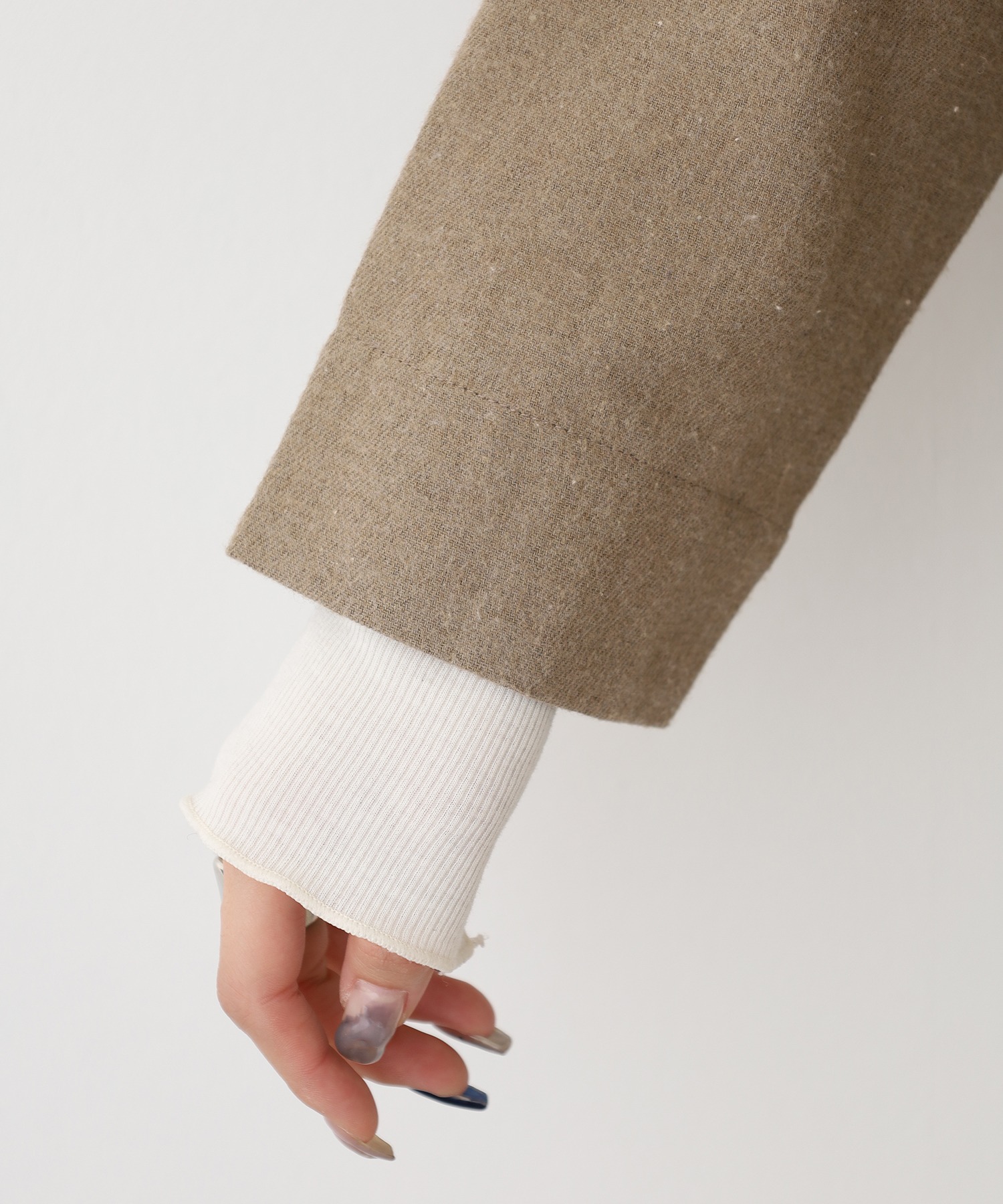 ノーカラー花柄刺繍ブラウス - 画像 (12)